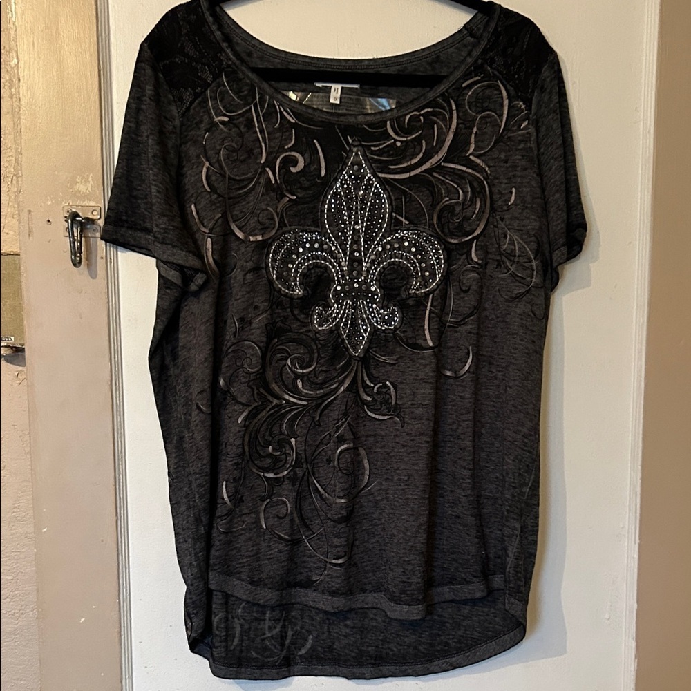Studded Fleur Graphic Tee- Maurice’s